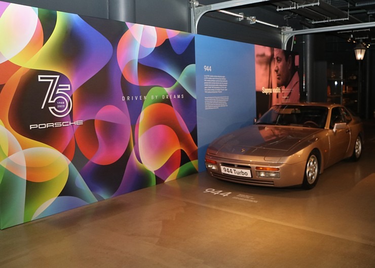 «Porsche Latvija» un Rīgas Motormuzejs ielūdz apmeklēt latvieša radītus Porsche sporta auto 343668