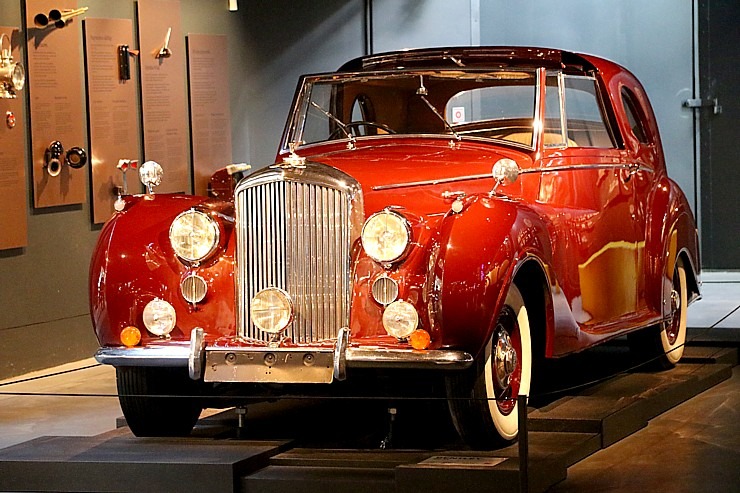 Rīgas Motormuzejs ir viens no labākajiem auto muzejiem Eiropā - moderns un ar interesantiem eksponātiem 343879