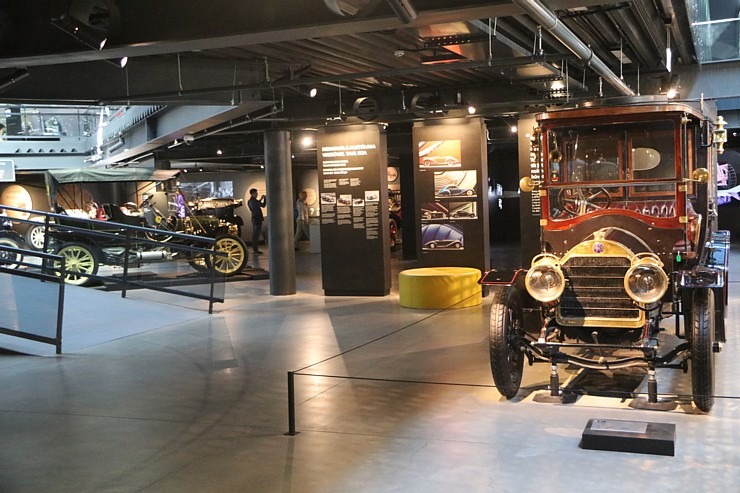 Rīgas Motormuzejs ir viens no labākajiem auto muzejiem Eiropā - moderns un ar interesantiem eksponātiem 343901