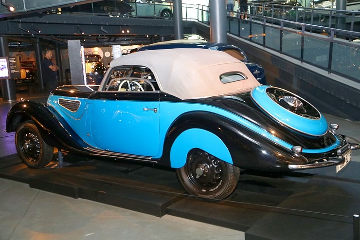 Rīgas Motormuzejs ir viens no labākajiem auto muzejiem Eiropā - moderns un ar interesantiem eksponātiem 343882