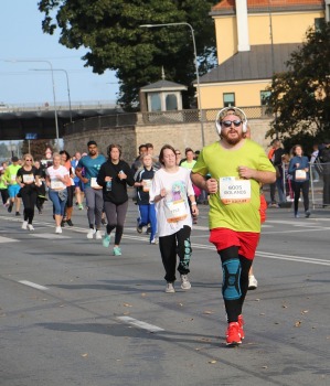 Pasaules skriešanas čempionāts 2023 Rīgā pulcē pasaules labākos ielu skrējējus labos laika apstākļos 15