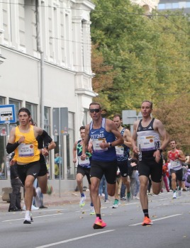 Pasaules skriešanas čempionāts 2023 Rīgā pulcē pasaules labākos ielu skrējējus labos laika apstākļos 18