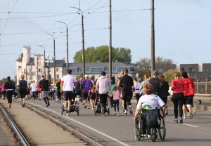 Pasaules skriešanas čempionāts 2023 Rīgā pulcē pasaules labākos ielu skrējējus labos laika apstākļos 9