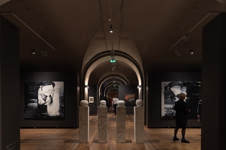 Rotko muzejs Daugavpilī ielūdz pilsētas viesus iepazīties ar mākslas jaunumiem. Foto: Rotko muzejs 344145