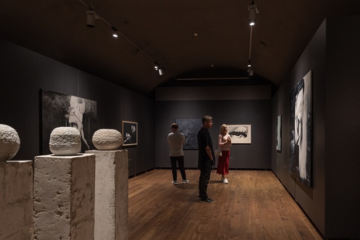 Rotko muzejs Daugavpilī ielūdz pilsētas viesus iepazīties ar mākslas jaunumiem. Foto: Rotko muzejs 344147