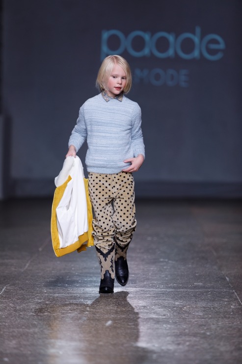 Rīgas modes nedēļa piedāvā iepazīties ar bērnu apģērbu kolekciju PAADE MODE no Latvijas. Foto: Mark Litvyakov 345916