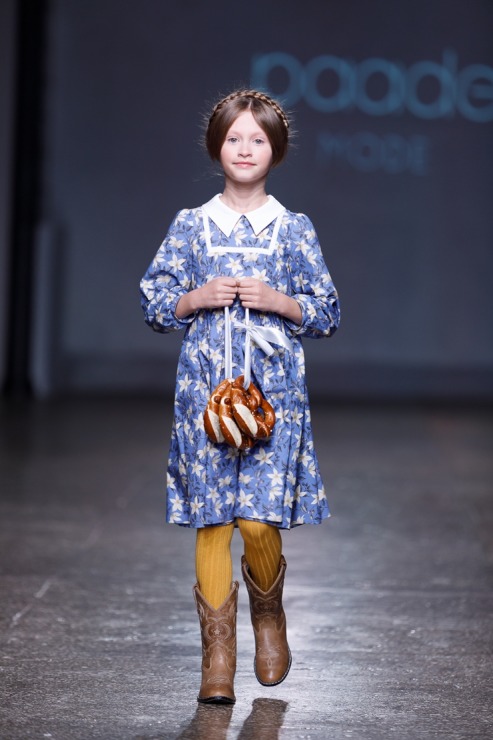 Rīgas modes nedēļa piedāvā iepazīties ar bērnu apģērbu kolekciju PAADE MODE no Latvijas. Foto: Mark Litvyakov 345927