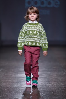 Rīgas modes nedēļa piedāvā iepazīties ar bērnu apģērbu kolekciju PAADE MODE no Latvijas. Foto: Mark Litvyakov 3