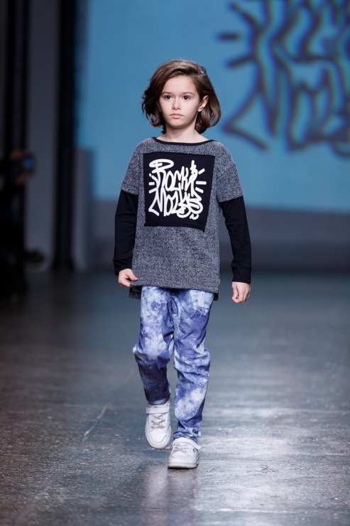Rīgas modes nedēļa piedāvā iepazīties ar bērnu apģērbu kolekciju ROCK & MOUSE no Latvijas. Foto: Mark Litvyakov 345954