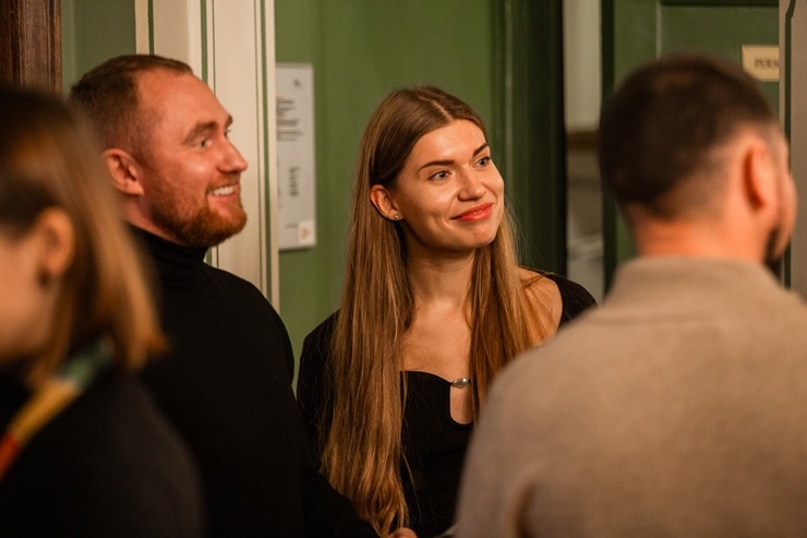 Pirmizrādi piedzīvoja pašmāju sociālā drāma “Elpot zem ūdens” . Foto: Jūlija Vasiļjeva 346509