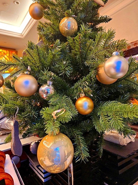 Izbaudām Vecrīgas 5 zvaigžņu viesnīcas «Grand Hotel Kempinski Riga» brokastis Ziemassvētku noskaņās 348280