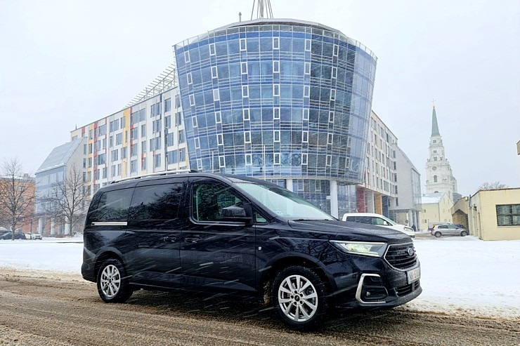 Travelnews.lv redakcija 2023.gadā ceļoja ar 8 dažādiem spēkratiem: Ford Tourneo Connect 348624