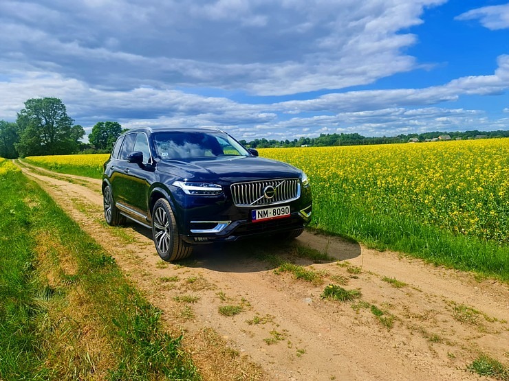 Travelnews.lv redakcija 2023.gadā ceļoja ar 8 dažādiem spēkratiem: Volvo XC90 348613