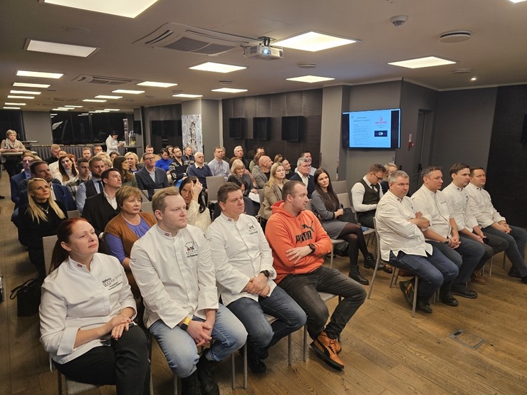 Pavāru kluba 20.gadu jubilejas kopsapulce notiek viesnīcā «Pullman Riga Old Town». Foto: Līga Elsiņa-Zuicena / Aivars Mackevičs 348945
