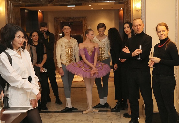 «Grand Hotel Kempinski Riga» atklāj austriešu mākslinieka Leo Štopfera (Leo Stopfer) gleznu izstādi par baleta tēmu 349229