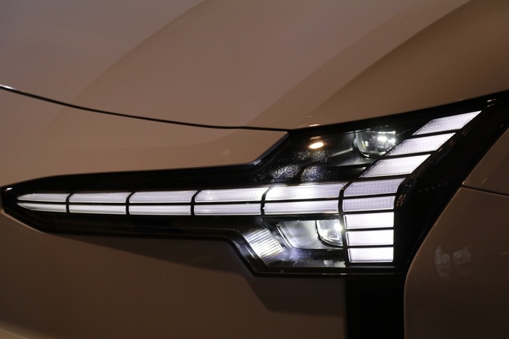 Autocentrs «Mūsa Motors Rīga» izsmalcinātā veidā prezentē jauno un elektrisko «Volvo EX30» 349414