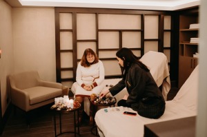 Vecrīgas «Grand Hotel Kempinski Riga» atklāj ekskluzīvo Dzintara terapijas SPA rituālu. Foto: Kempinski.com 44
