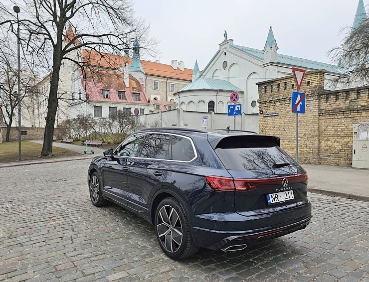 Apceļojam pavasarīgo Latgali ar jauno un 284 zirgspēku jaudīgo «VW Touareg» 350829