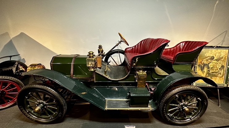 Iepazīstam ASV Nacionālais automobiļu muzeja eksponātus no Viljama F. Hara kolekcijas Nevadas štatā. Foto: Jānis Putniņš 350940