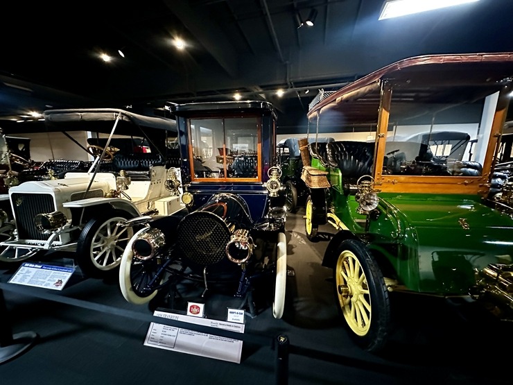 Iepazīstam ASV Nacionālais automobiļu muzeja eksponātus no Viljama F. Hara kolekcijas Nevadas štatā. Foto: Jānis Putniņš 350936