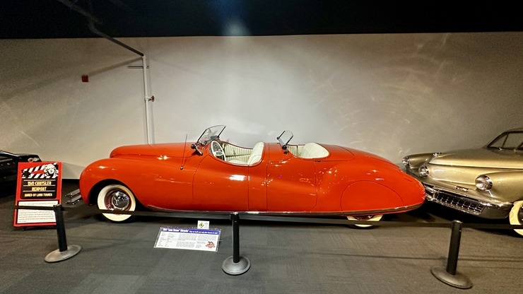 Iepazīstam ASV Nacionālais automobiļu muzeja eksponātus no Viljama F. Hara kolekcijas Nevadas štatā. Foto: Jānis Putniņš 351001