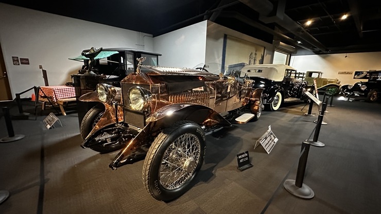 Iepazīstam ASV Nacionālais automobiļu muzeja eksponātus no Viljama F. Hara kolekcijas Nevadas štatā. Foto: Jānis Putniņš 351008