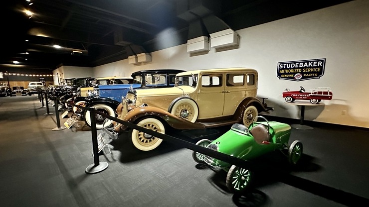 Iepazīstam ASV Nacionālais automobiļu muzeja eksponātus no Viljama F. Hara kolekcijas Nevadas štatā. Foto: Jānis Putniņš 351010