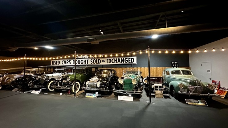Iepazīstam ASV Nacionālais automobiļu muzeja eksponātus no Viljama F. Hara kolekcijas Nevadas štatā. Foto: Jānis Putniņš 351013