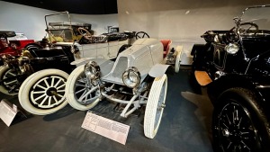 Iepazīstam ASV Nacionālais automobiļu muzeja eksponātus no Viljama F. Hara kolekcijas Nevadas štatā. Foto: Jānis Putniņš 16