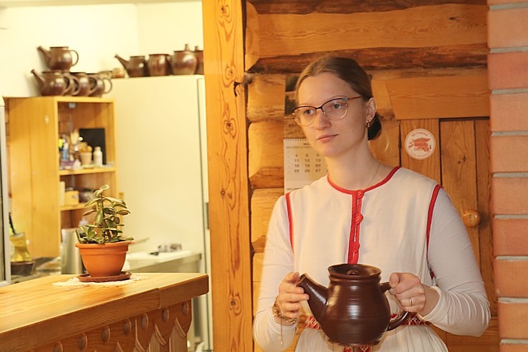 Travelnews.lv sadarbībā ar ALTA izbauda setu kulināro mantojumu Igaunijas tējas mājā «Seto Tsäimaja» 352265