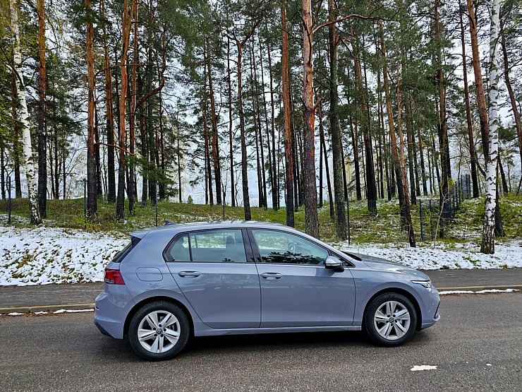Travelnews.lv sadarbībā ar «Sixt Latvija» ceļo jaunā «VW Golf VIII 1.5 eTSI» 353259