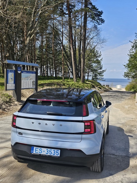 Travelnews.lv ceļo ar elektrisko un 427 zirgspēku jaudīgo «Volvo EX30» 353372