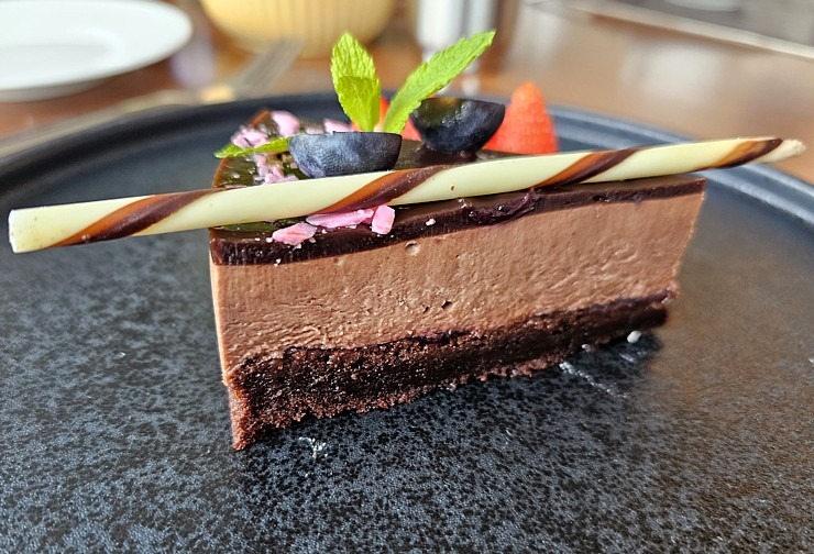 Vecrīgas «Grand Hotel Kempinski Riga» restorāns «Stage 22» piedāvā jaunu pavasara garšu pasauli - Chocholate mousse / Šokolādes muss 353440