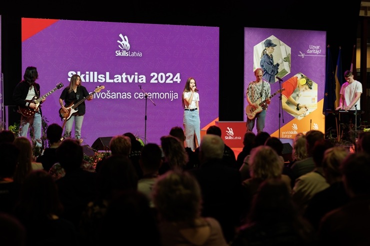 Konkursā SkillsLatvia 2024 noskaidroti Latvijas labākie jaunie profesionāļi. Foto: Toms Norde 353655