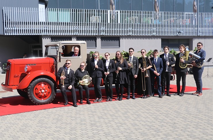 Rīgas Motormuzejs pēc 3 gadu restaurācijas prezentē pasaulē unikālu modeli - Volvo LV 95 (1937) 353946