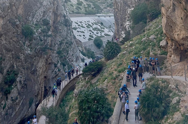 Travelnews.lv iziet slavenu Karaļa taku El Caminito del Rey gar kanjona malu Spānijas dienvidos 355006