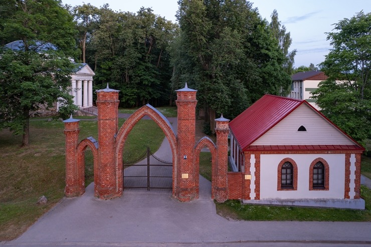 Preiļu muižas komplekss un parks ir kļuvis par svarīgu Latgales apceļotāju galamērķi. Foto: Preiļu novada Tūrisma attīstības un informācijas centrs 355264