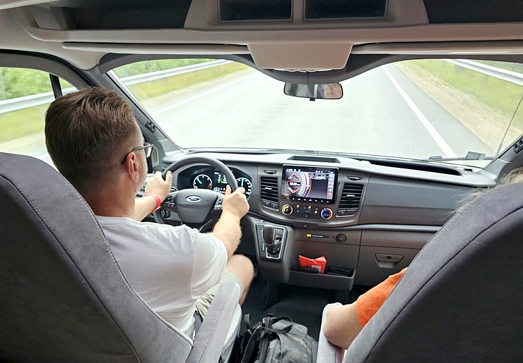 Auto noma «AVIS Latvia» šogad piedāvā kemperu nomu un Travelnews.lv to izmanto ceļojumā uz Latgali 355450