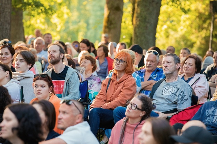 Daži fotomirkļi no Raimonda Tigula tradicionālā brīvdabas koncerta «Tiguļkalns» Talsos. Foto: Bruno Kabucis 355496