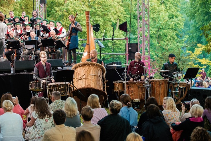 Daži fotomirkļi no Raimonda Tigula tradicionālā brīvdabas koncerta «Tiguļkalns» Talsos. Foto: Bruno Kabucis 355508