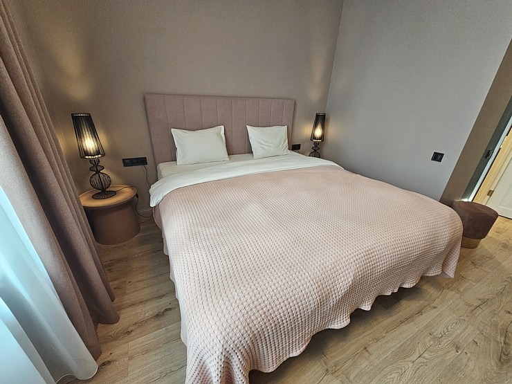 Travelnews.lv Rīgā iepazīst jaunu 4 zvaigžņu apartamentu viesnīcu «Aparthotel Amella» 355794