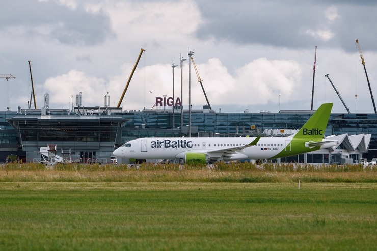 Daži fotomirkļi no RIX Rīgas lidostas, kur ierasti neviens tūrists netiek. Foto: Kārlis Dambrāns 356910