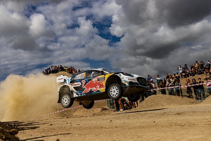 Piedāvājam spilgtākos foto mirkļus no FIA pasaules rallija čempionāta (WRC) debijas Latvijā. Foto: Gatis Smudzis 357028