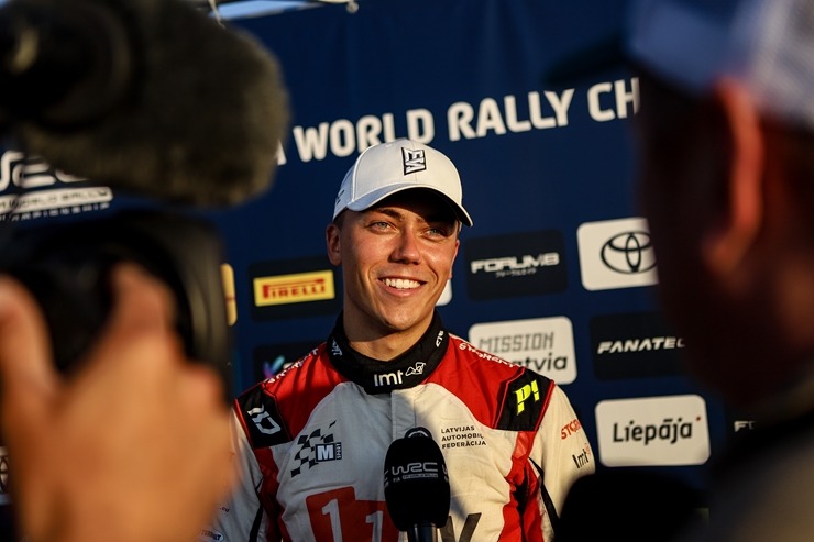 Piedāvājam spilgtākos foto mirkļus no FIA pasaules rallija čempionāta (WRC) debijas Latvijā. Foto: Gatis Smudzis 357046