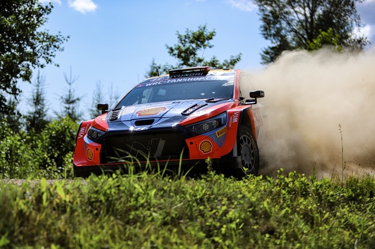 Piedāvājam spilgtākos foto mirkļus no FIA pasaules rallija čempionāta (WRC) debijas Latvijā. Foto: Gatis Smudzis 357062