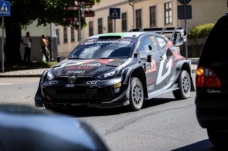 Piedāvājam spilgtākos foto mirkļus no FIA pasaules rallija čempionāta (WRC) debijas Latvijā. Foto: Gatis Smudzis 357073