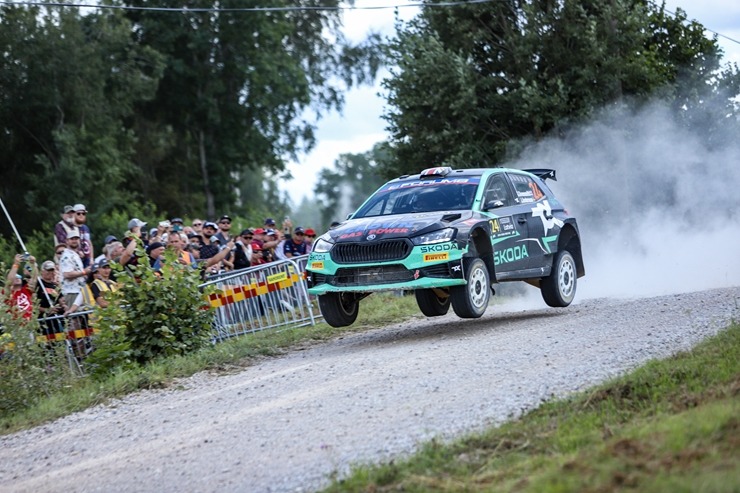 Piedāvājam spilgtākos foto mirkļus no FIA pasaules rallija čempionāta (WRC) debijas Latvijā. Foto: Gatis Smudzis 357078