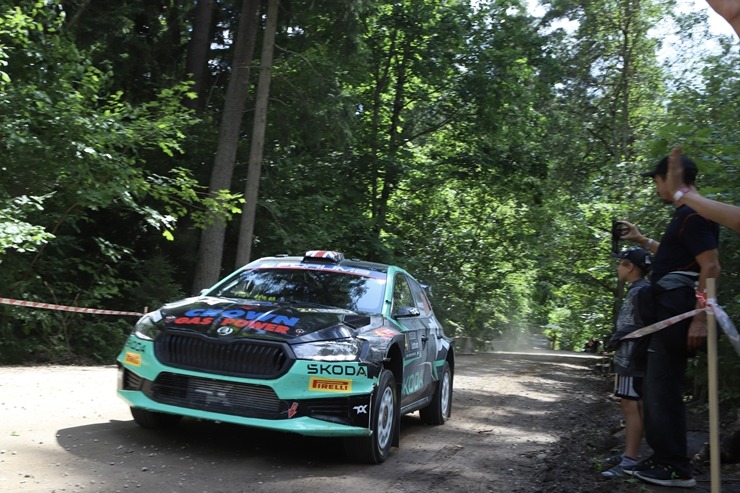 Piedāvājam spilgtākos foto mirkļus no FIA pasaules rallija čempionāta (WRC) debijas Latvijā. Foto: Gatis Smudzis 357082