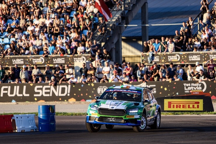 Piedāvājam spilgtākos foto mirkļus no FIA pasaules rallija čempionāta (WRC) debijas Latvijā. Foto: Gatis Smudzis 357096