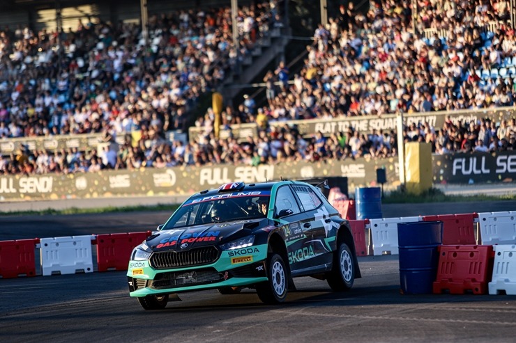 Piedāvājam spilgtākos foto mirkļus no FIA pasaules rallija čempionāta (WRC) debijas Latvijā. Foto: Gatis Smudzis 357097